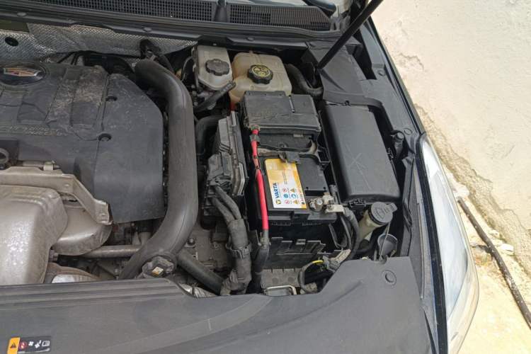 Used Cadillac XTS 2018 28T Tech Edition Engine Bay Left