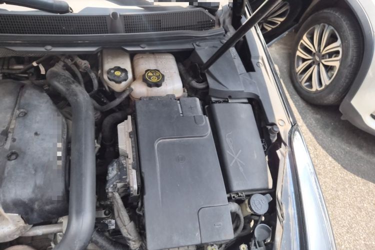 Used Cadillac XTS 2018 28T Tech Edition Engine Bay Left