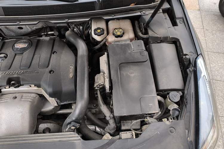 Used Cadillac XTS 2018 28T Tech Edition Engine Bay Left