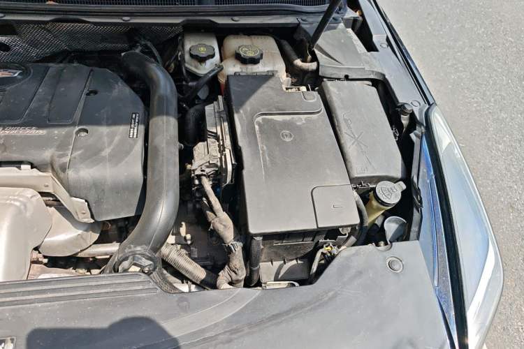 Used Cadillac XTS 2018 28T Elite Edition Engine Bay Left