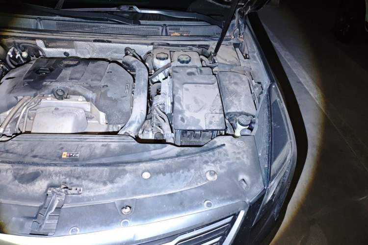 Used Cadillac XTS 2018 28T Tech Edition Engine Bay Left