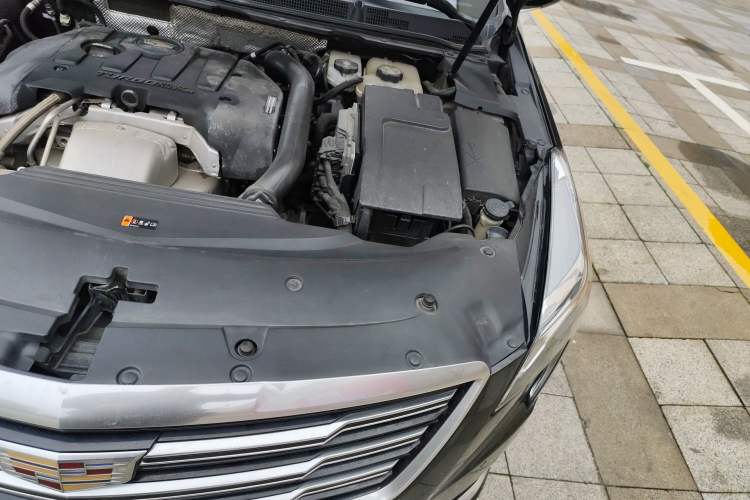Used Cadillac XTS 2018 28T Elite Edition Engine Bay Left