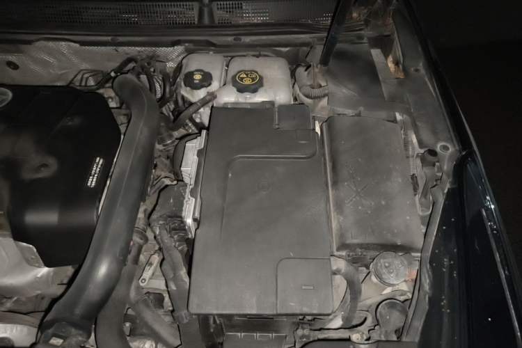 Used Cadillac XTS 2018 28T Elite Edition Engine Bay Left