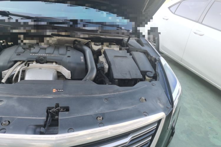 Used Cadillac XTS 2018 28T Tech Edition Engine Bay Left