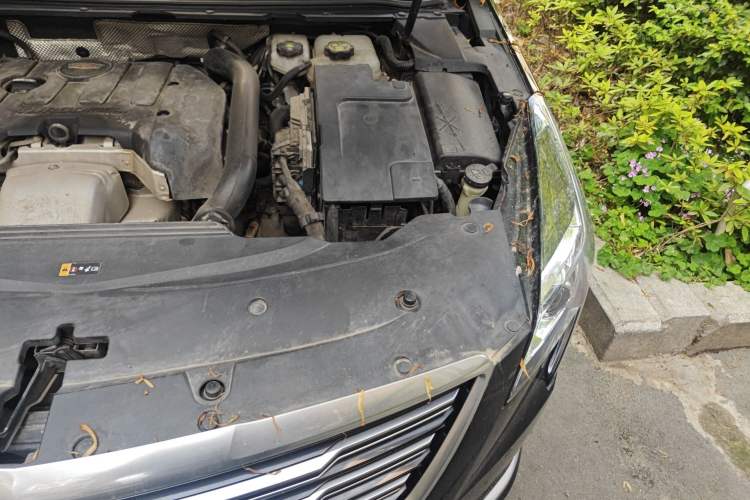 Used Cadillac XTS 2018 28T Elite Edition Engine Bay Left