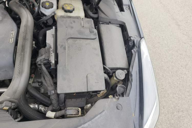 Used Cadillac XTS 2018 28T Elite Edition Engine Bay Left