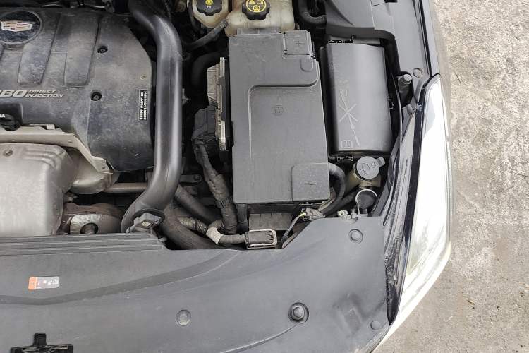 Used Cadillac XTS 2018 28T Elite Edition Engine Bay Left