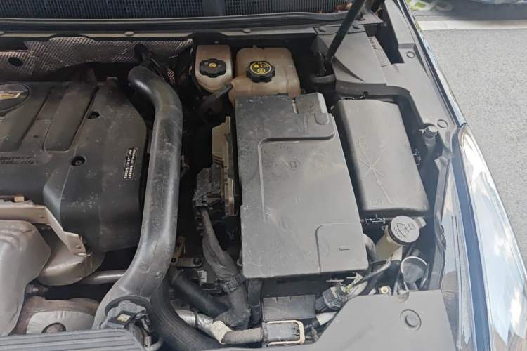 Used Cadillac XTS 2018 28T Elite Edition Engine Bay Left