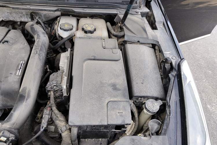 Used Cadillac XTS 2018 28T Tech Edition Engine Bay Left