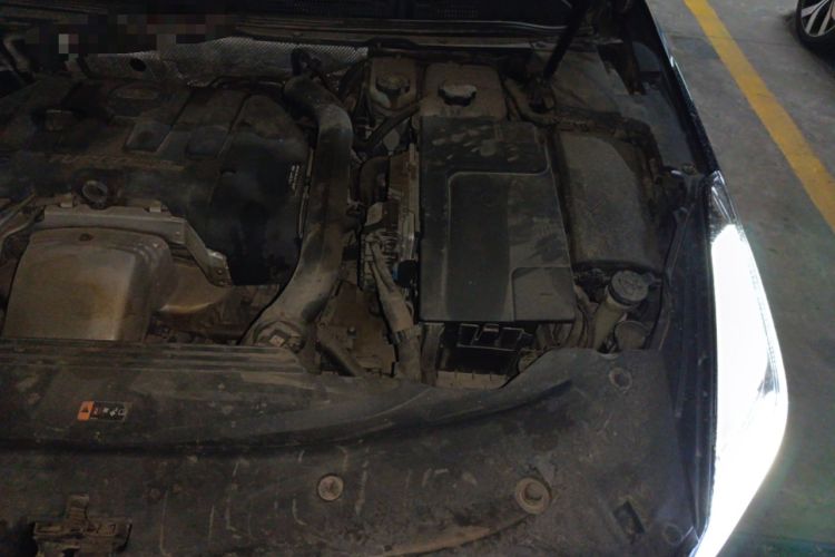 Used Cadillac XTS 2018 28T Elite Edition Engine Bay Left