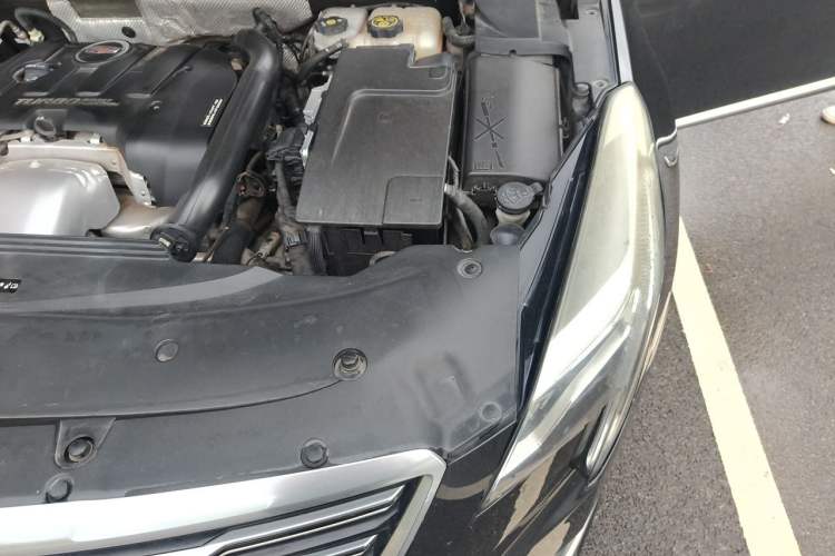 Used Cadillac XTS 2018 28T Tech Edition Engine Bay Left