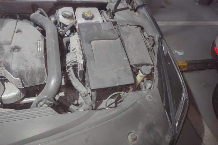 Used Cadillac XTS 2018 28T Tech Edition Engine Bay Left
