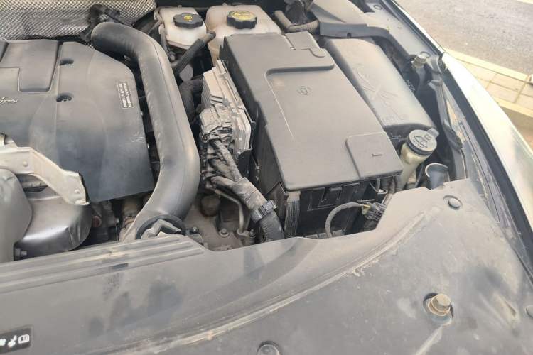 Used Cadillac XTS 2018 28T Tech Edition Engine Bay Left