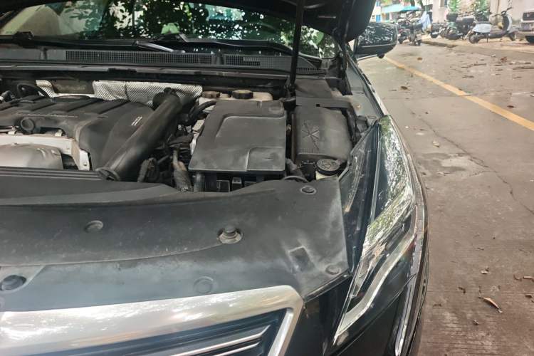 Used Cadillac XTS 2018 28T Elite Edition Engine Bay Left