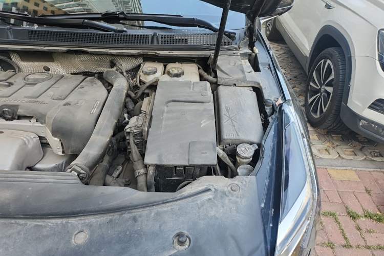 Used Cadillac XTS 2018 28T Tech Edition Engine Bay Left