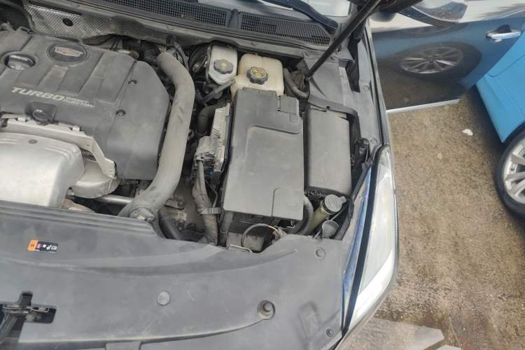 Used Cadillac XTS 2018 28T Elite Edition Engine Bay Left