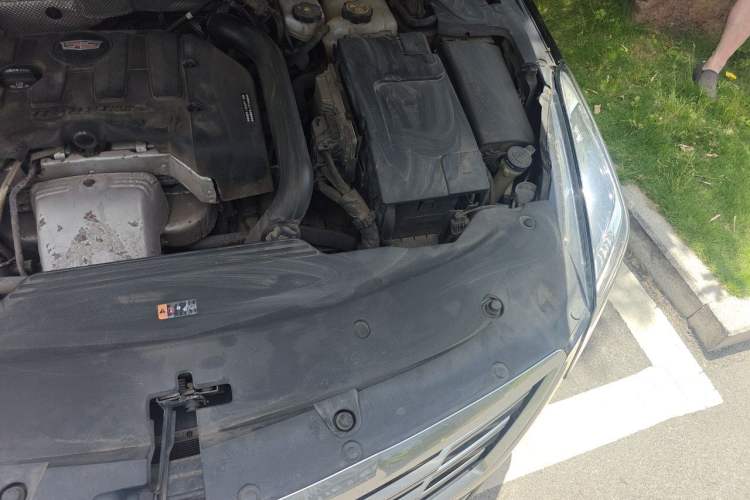 Used Cadillac XTS 2018 28T Elite Edition Engine Bay Left