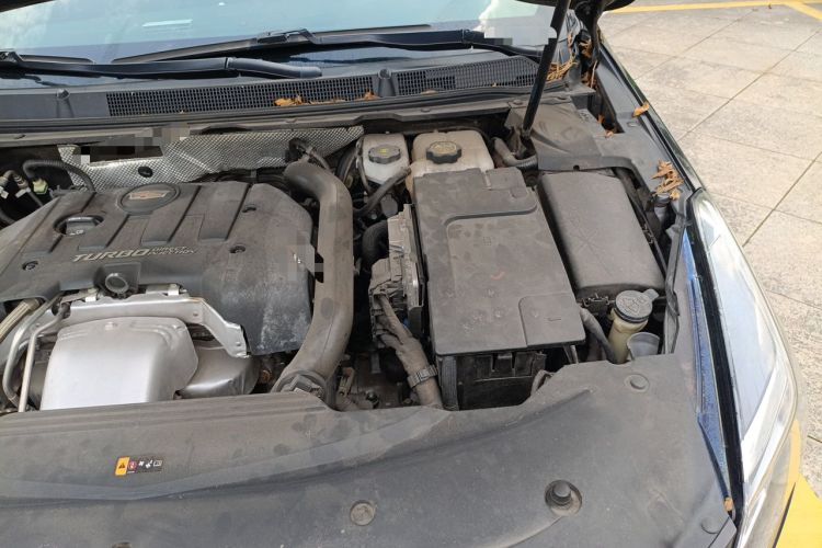 Used Cadillac XTS 2018 28T Elite Edition Engine Bay Left