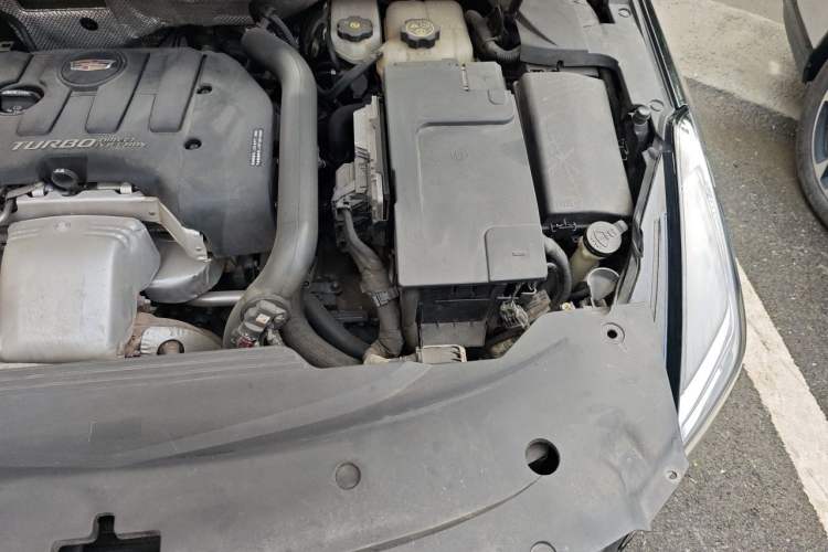 Used Cadillac XTS 2018 28T Tech Edition Engine Bay Left
