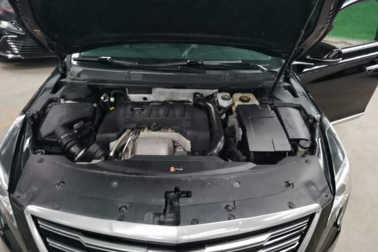 Used Cadillac XTS 2018 28T Elite Edition Engine Bay