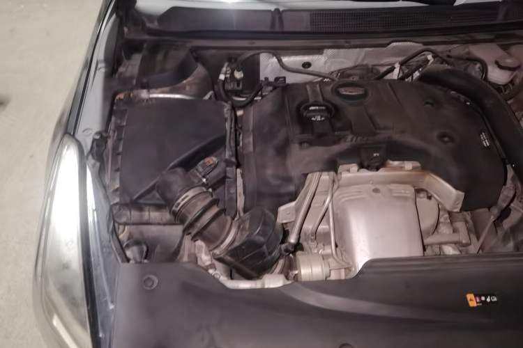 Used Cadillac XTS 2018 28T Tech Edition Engine Bay Right