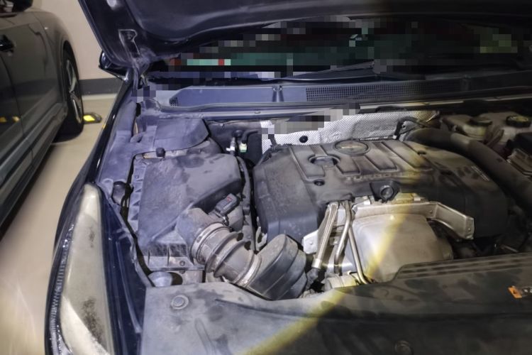 Used Cadillac XTS 2018 28T Elite Edition Engine Bay Right