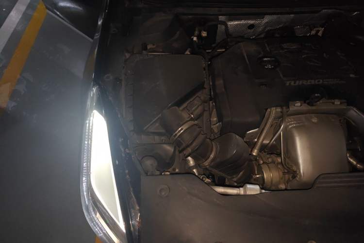 Used Cadillac XTS 2018 28T Tech Edition Engine Bay Right