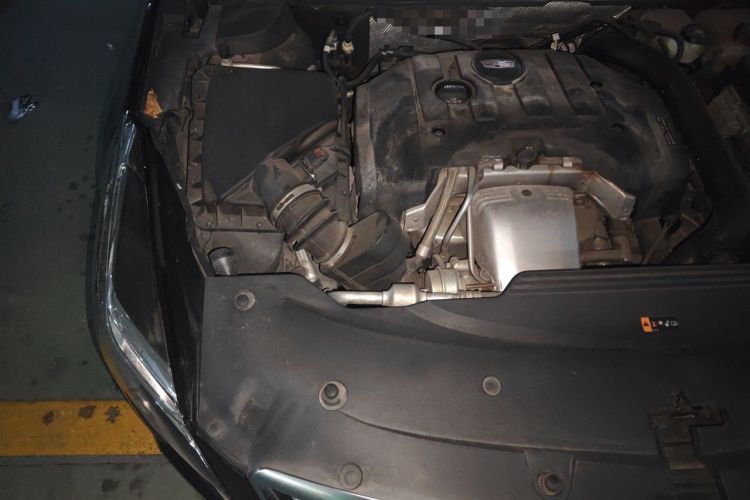 Used Cadillac XTS 2018 28T Elite Edition Engine Bay Right
