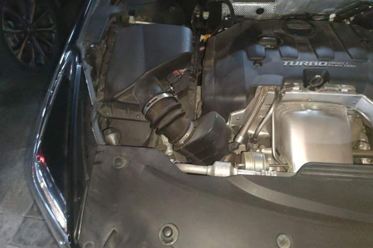 Used Cadillac XTS 2018 28T Tech Edition Engine Bay Right