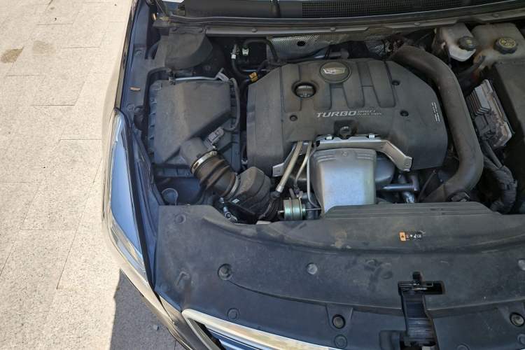 Used Cadillac XTS 2018 28T Tech Edition Engine Bay Right