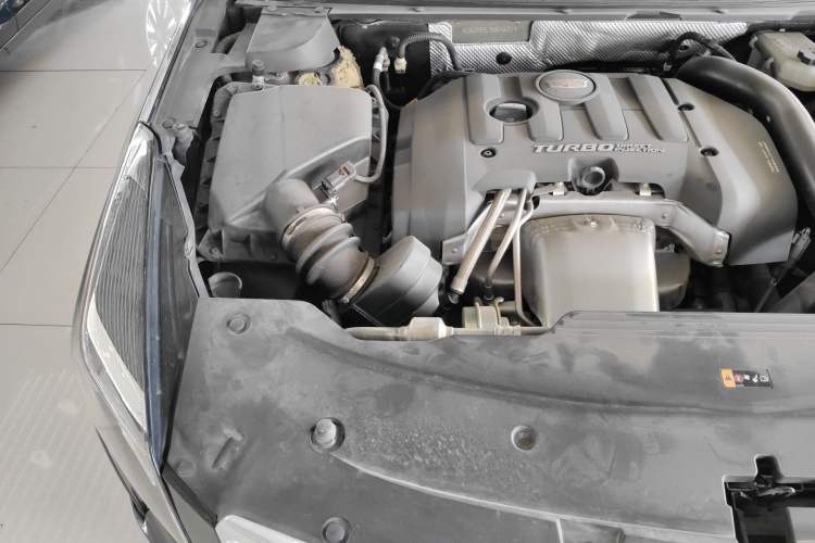 Used Cadillac XTS 2018 28T Tech Edition Engine Bay Right