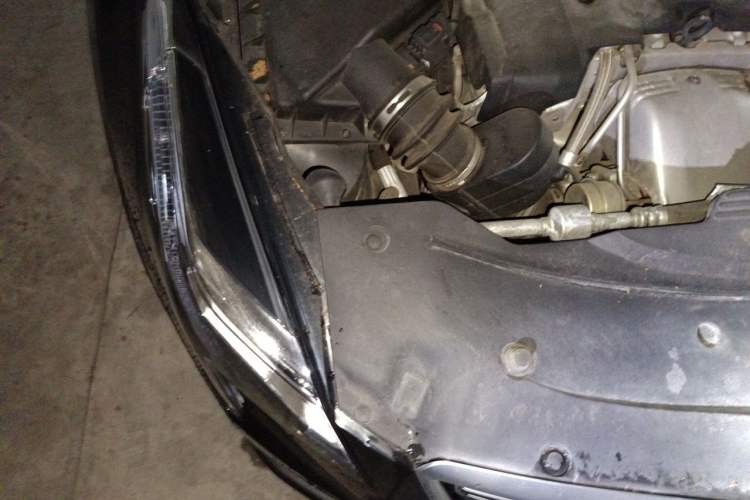 Used Cadillac XTS 2018 28T Tech Edition Engine Bay Right