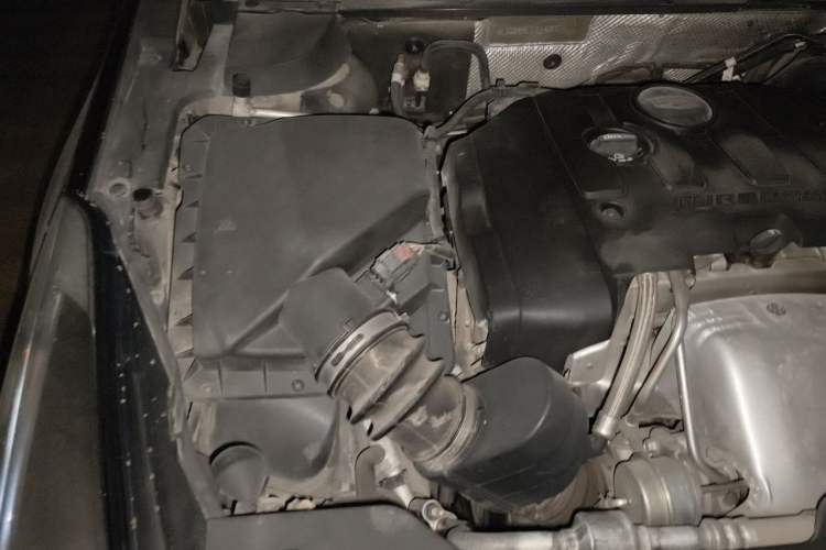 Used Cadillac XTS 2018 28T Elite Edition Engine Bay Right