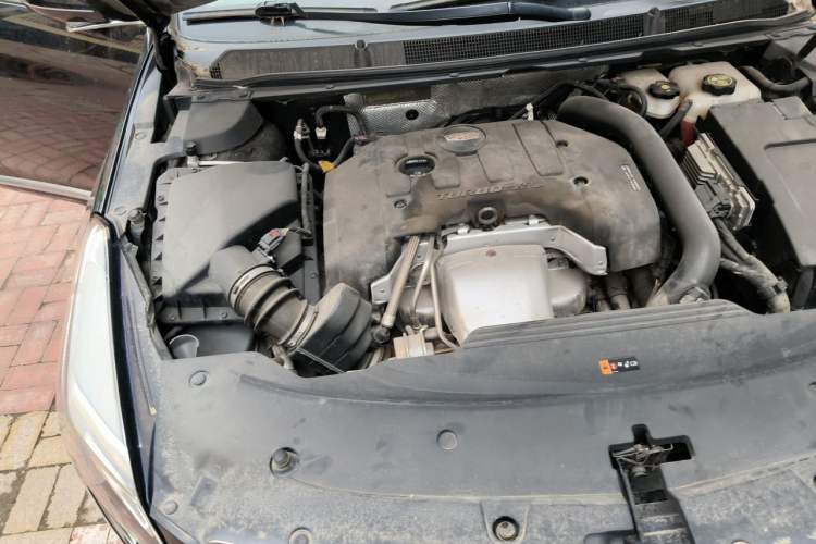 Used Cadillac XTS 2018 28T Luxury Edition Engine Bay Right
