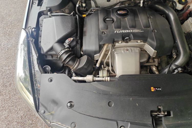 Used Cadillac XTS 2018 28T Elite Edition Engine Bay Right