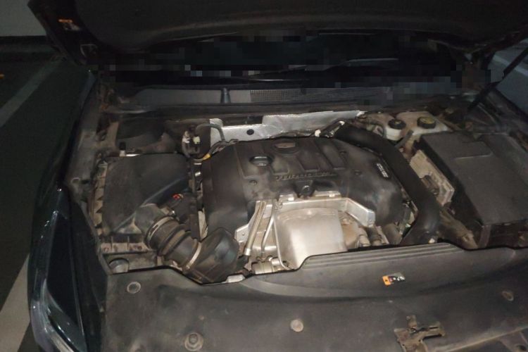 Used Cadillac XTS 2018 28T Elite Edition Engine Bay Right