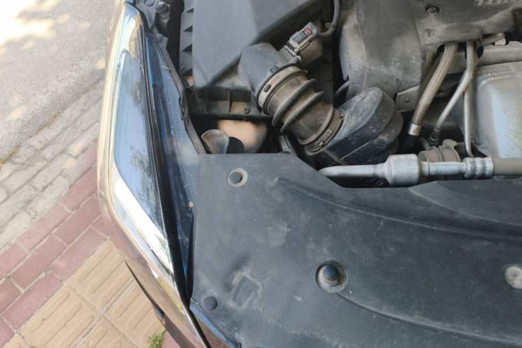 Used Cadillac XTS 2018 28T Tech Edition Engine Bay Right