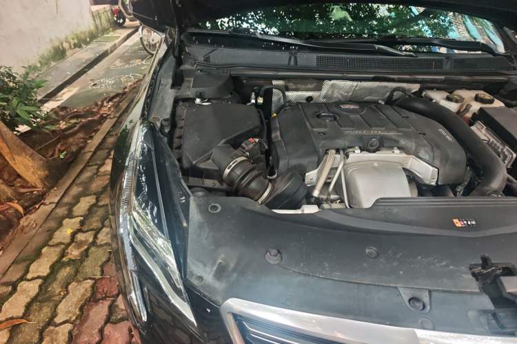 Used Cadillac XTS 2018 28T Elite Edition Engine Bay Right