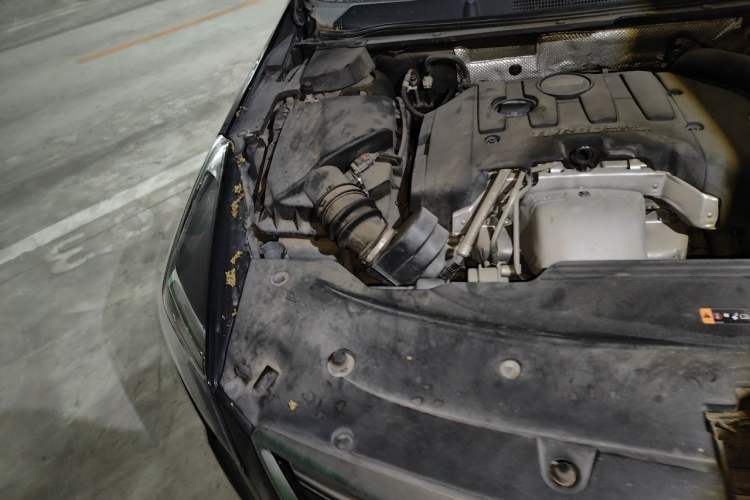 Used Cadillac XTS 2018 28T Elite Edition Engine Bay Right