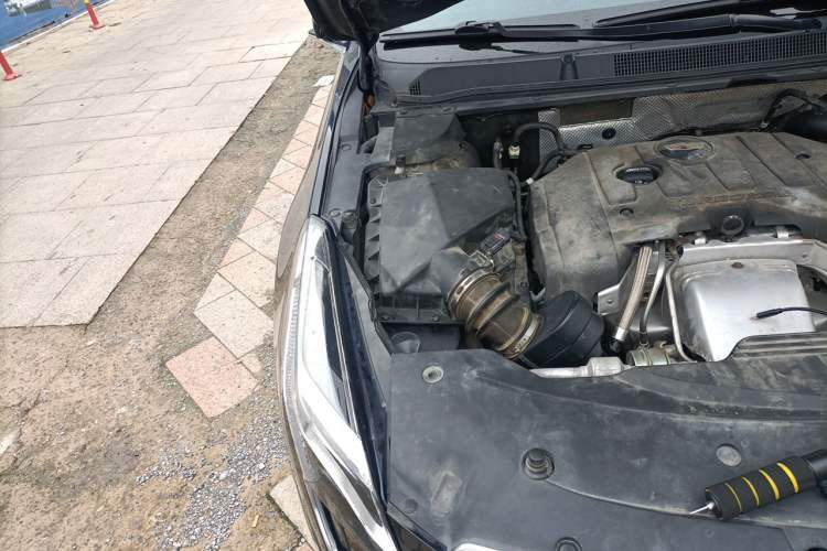 Used Cadillac XTS 2018 28T Tech Edition Engine Bay Right