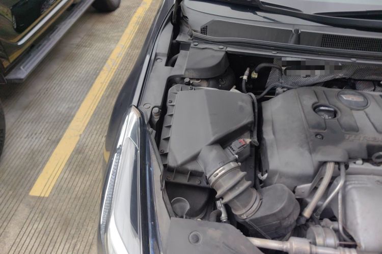 Used Cadillac XTS 2018 28T Elite Edition Engine Bay Right