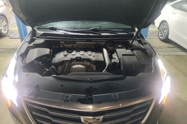 Used Cadillac XTS 2018 28T Elite Edition Engine Bay