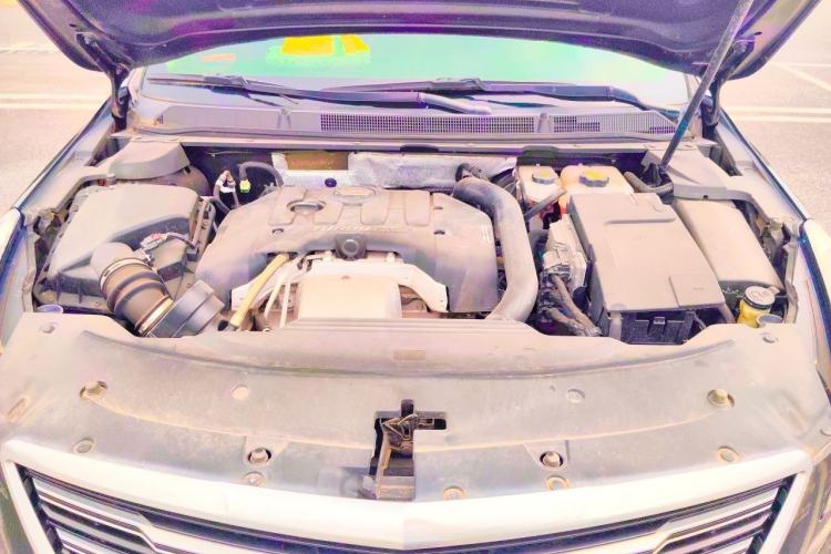 Used Cadillac XTS 2018 28T Elite Edition Engine Bay