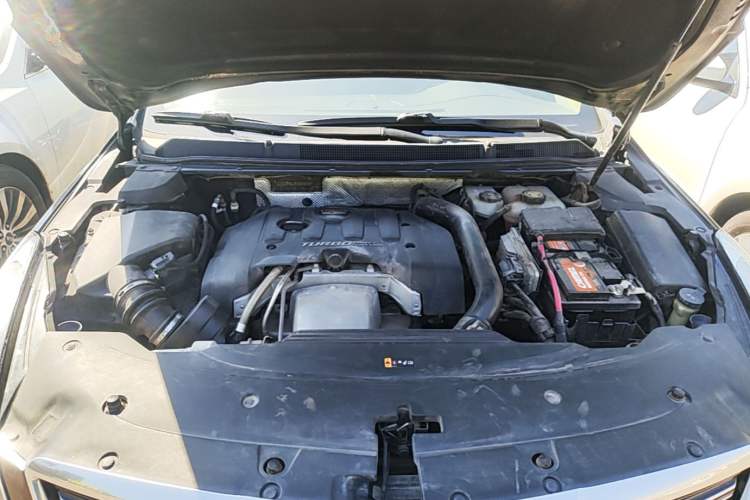 Used Cadillac XTS 2018 28T Elite Edition Engine Bay