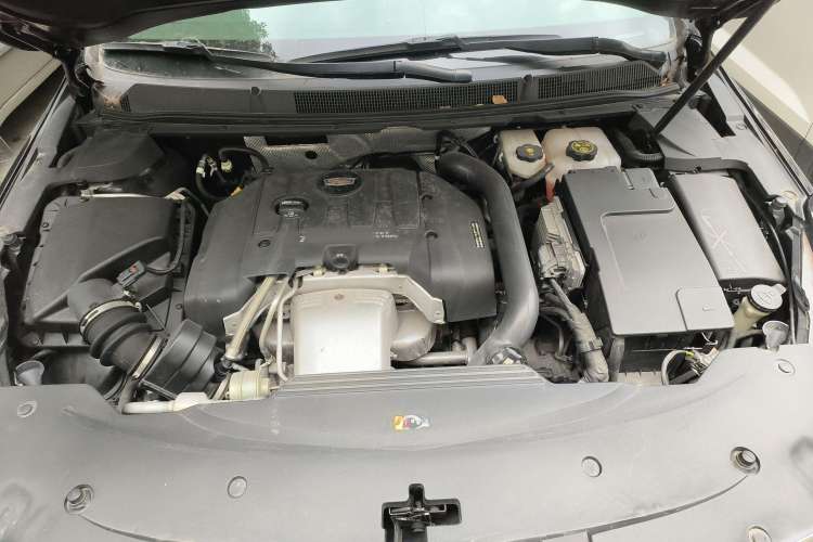 Used Cadillac XTS 2018 28T Elite Edition Engine Bay