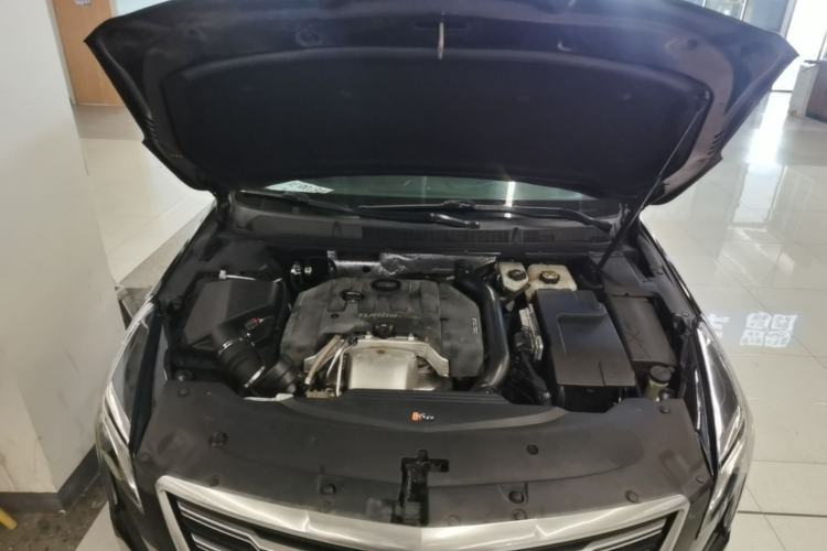 Used Cadillac XTS 2018 28T Elite Edition Engine Bay