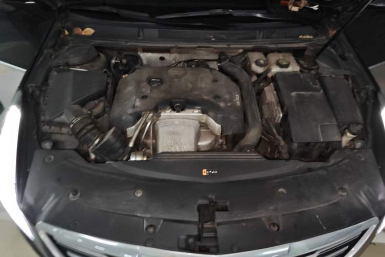 Used Cadillac XTS 2018 28T Elite Edition Engine Bay