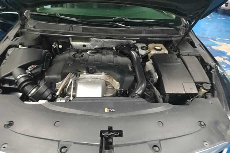 Used Cadillac XTS 2018 28T Elite Edition Engine Bay