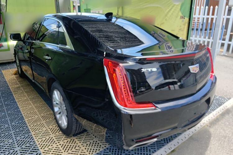 Used Cadillac XTS 2018 28T Tech Edition Exterior 2
