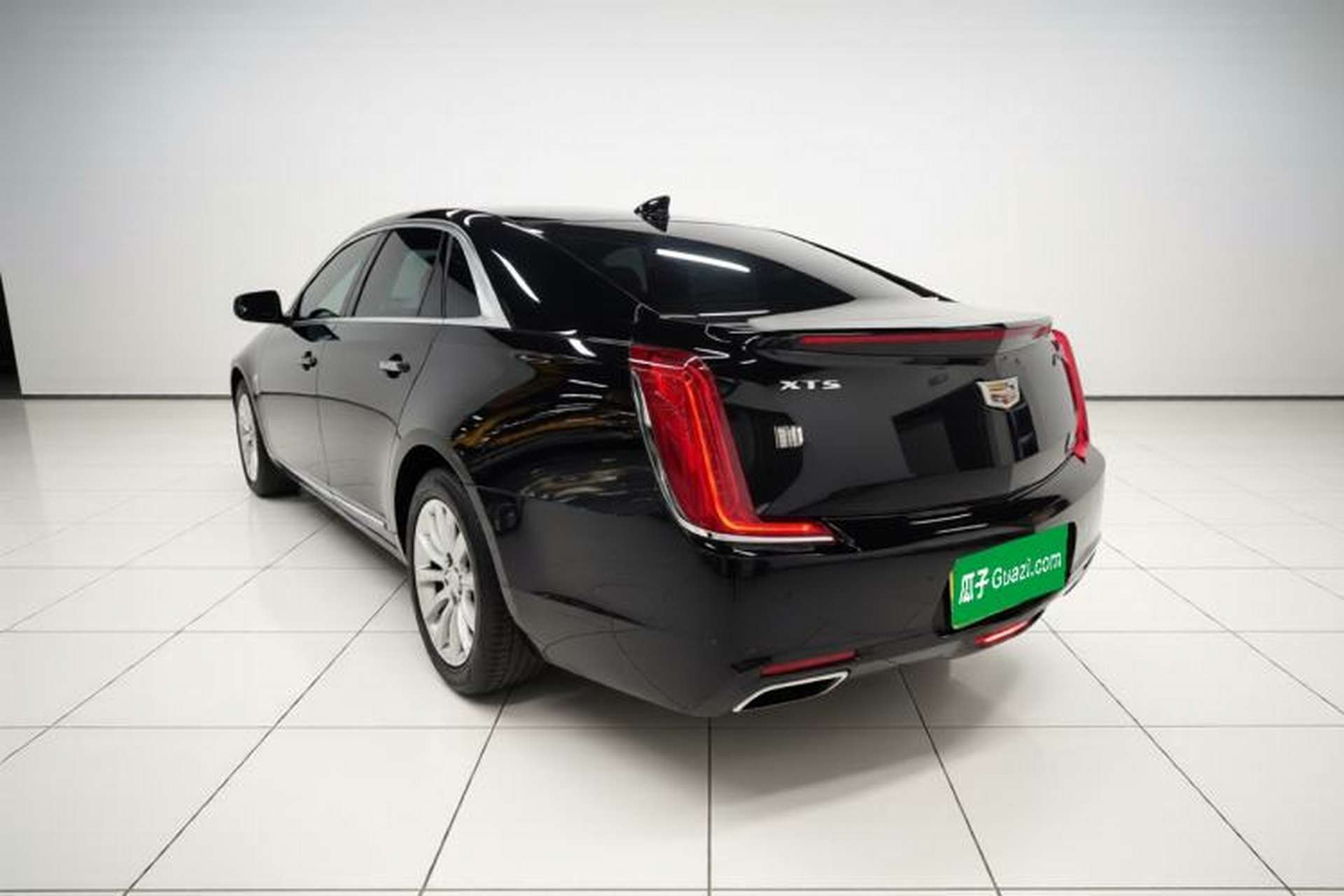 Used Cadillac XTS 2018 28T Tech Edition Exterior 2